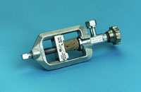 07-095 - Auxiliary cylinder valve