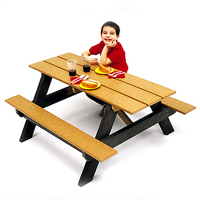 76-087 - Childrens plastic picnic table
